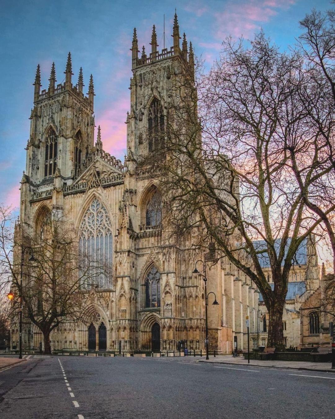 Luxury Apartment Suite Within The City Walls York Exterior foto